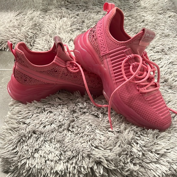 Steve Madden Shoes - Steve Madden Maxima Pink Sneakers Women’s Sz 11 Rhinestones